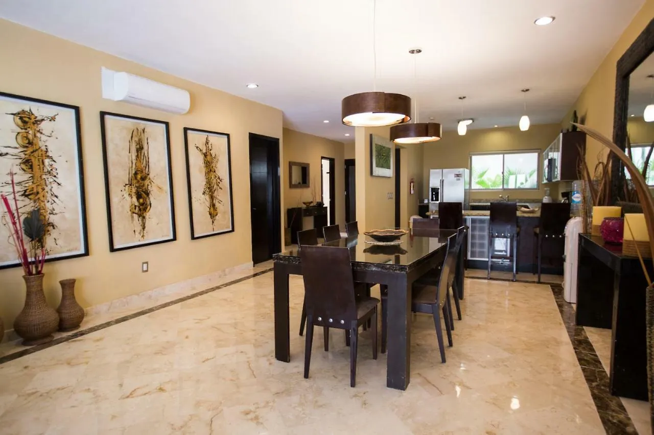 101 Corto Maltes ,3 Bedroom Condo Ocean View Playa del Carmen 0*,